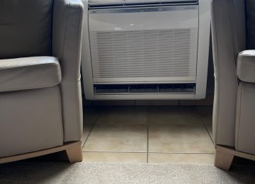 Airco installatie Herk-de-Stad: Fujitsu vloermodel 4kW voor optimaal comfort