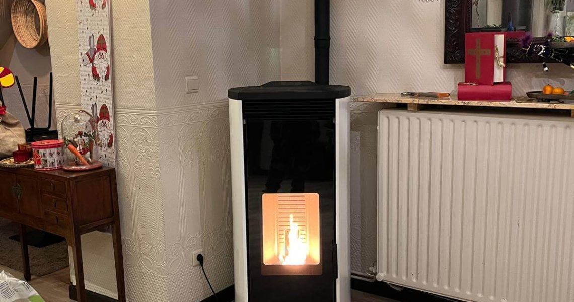 Installatie Pelletkachel Lanaken | Palazzetti Giorgia 12kW bij Darius Brasserie